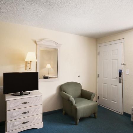 Days Inn Pensacola North Ferry Pass Ngoại thất bức ảnh