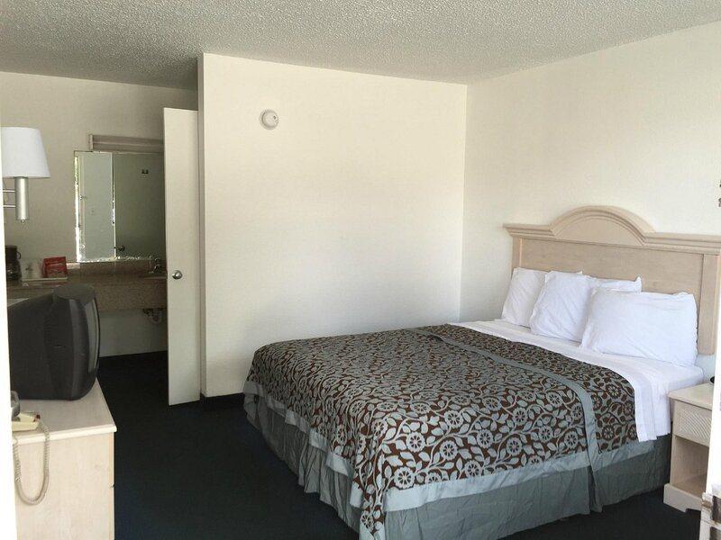 Days Inn Pensacola North Ferry Pass Ngoại thất bức ảnh