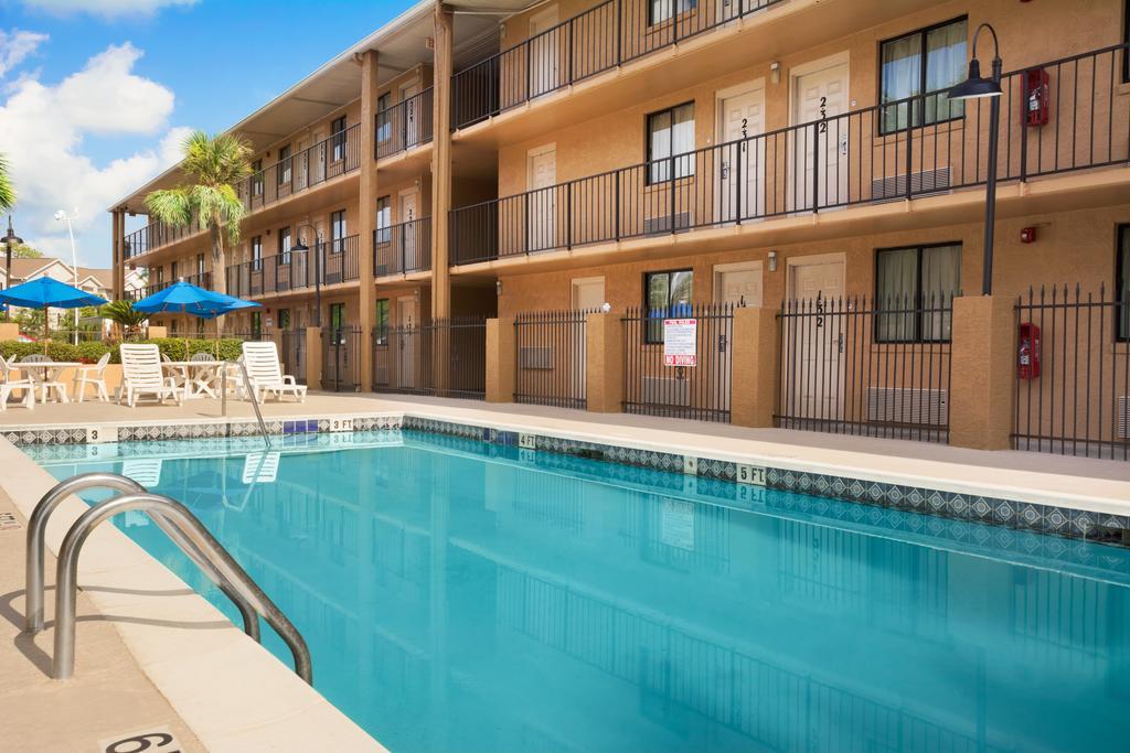 Days Inn Pensacola North Ferry Pass Ngoại thất bức ảnh